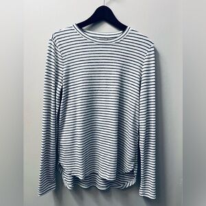 Banana Republic Luxe Spun Sweater Size M